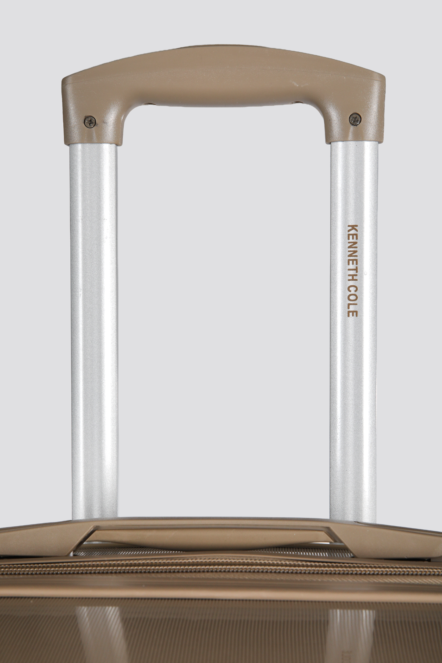 מזוודה קשיחה בינונית 24'' דגם VOYAGE | קנת קול