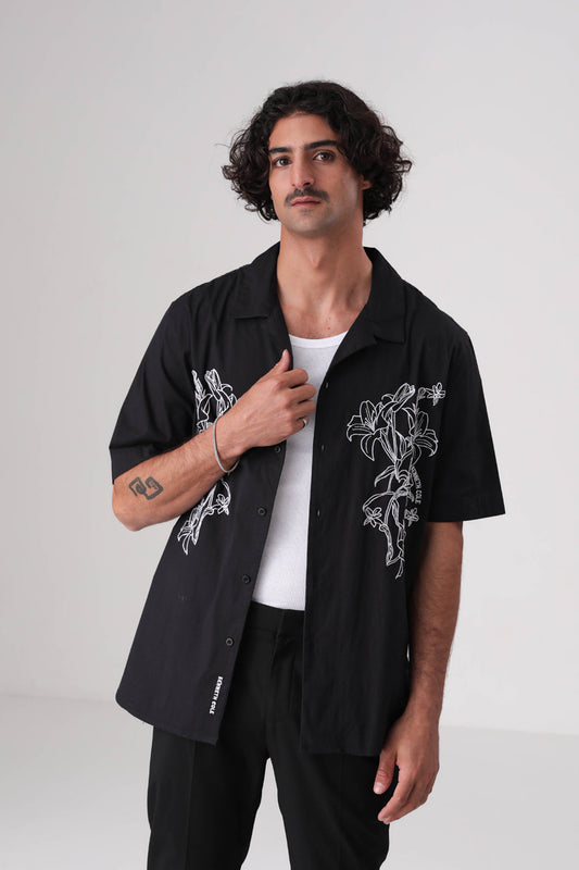 חולצה מכופתרת עם רקמת פרחים