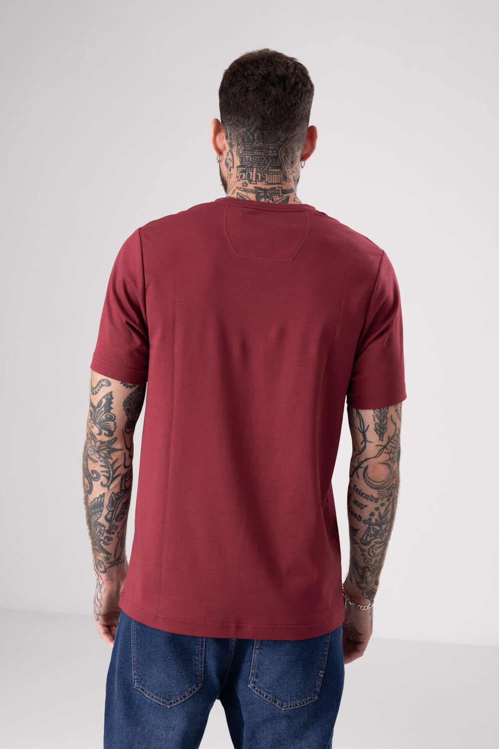 חולצת טי לגברים