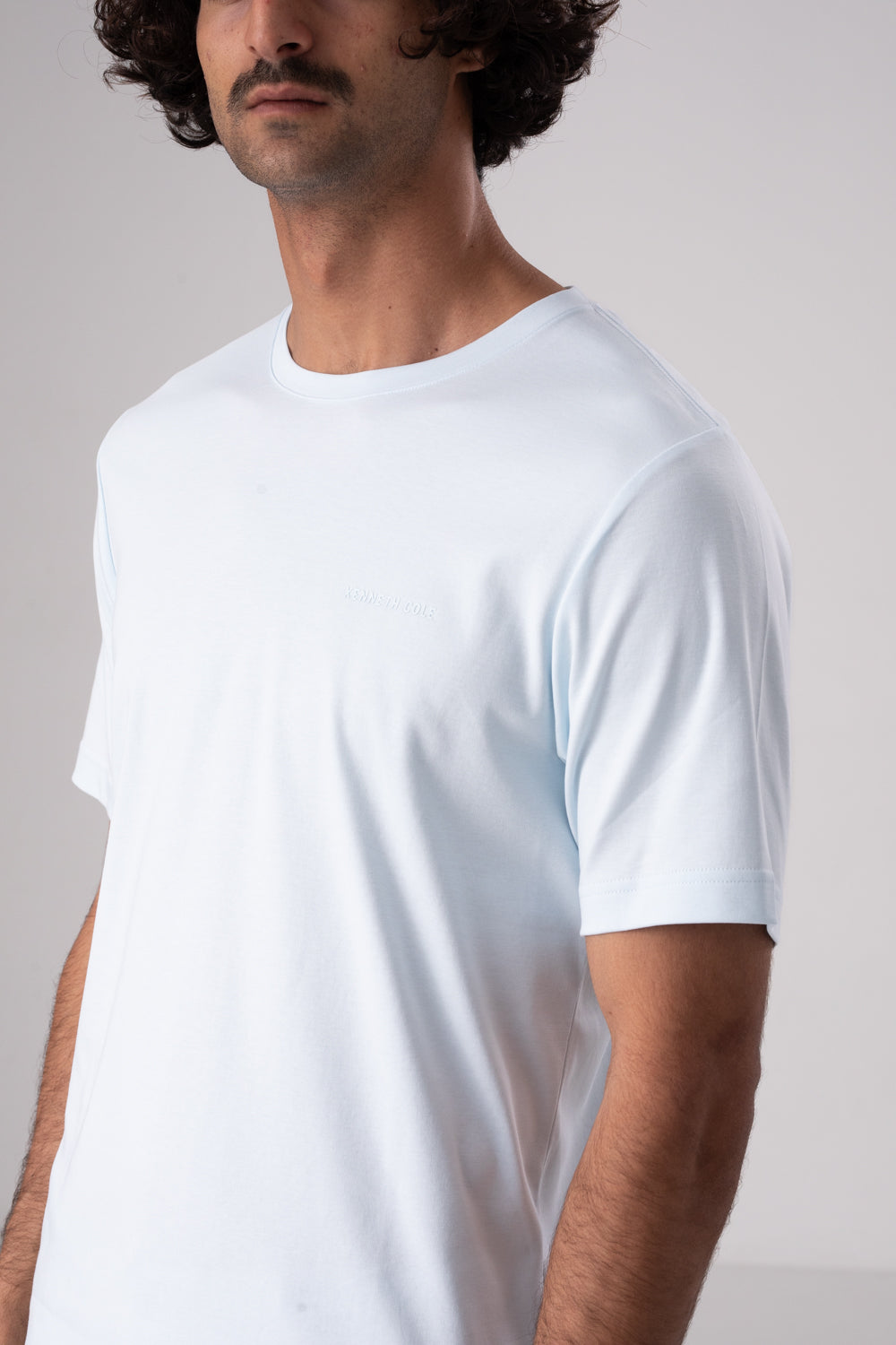 חולצת טי לגברים