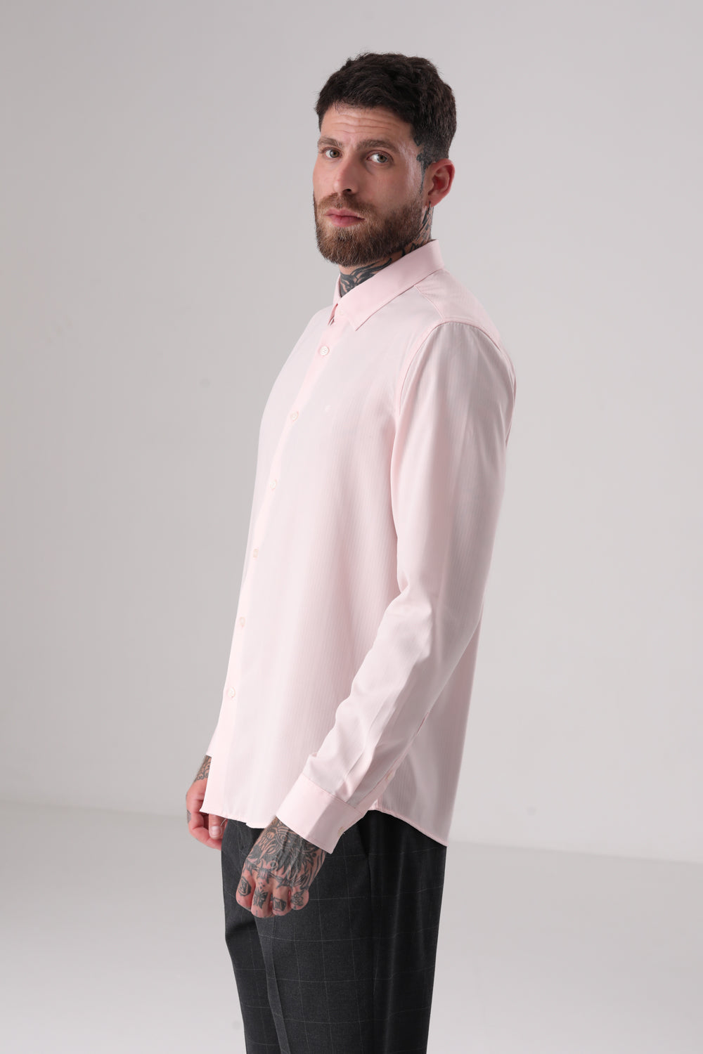 חולצה מכופתרת לגברים