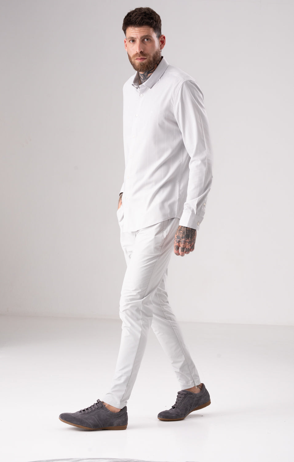 חולצה מכופתרת לגברים