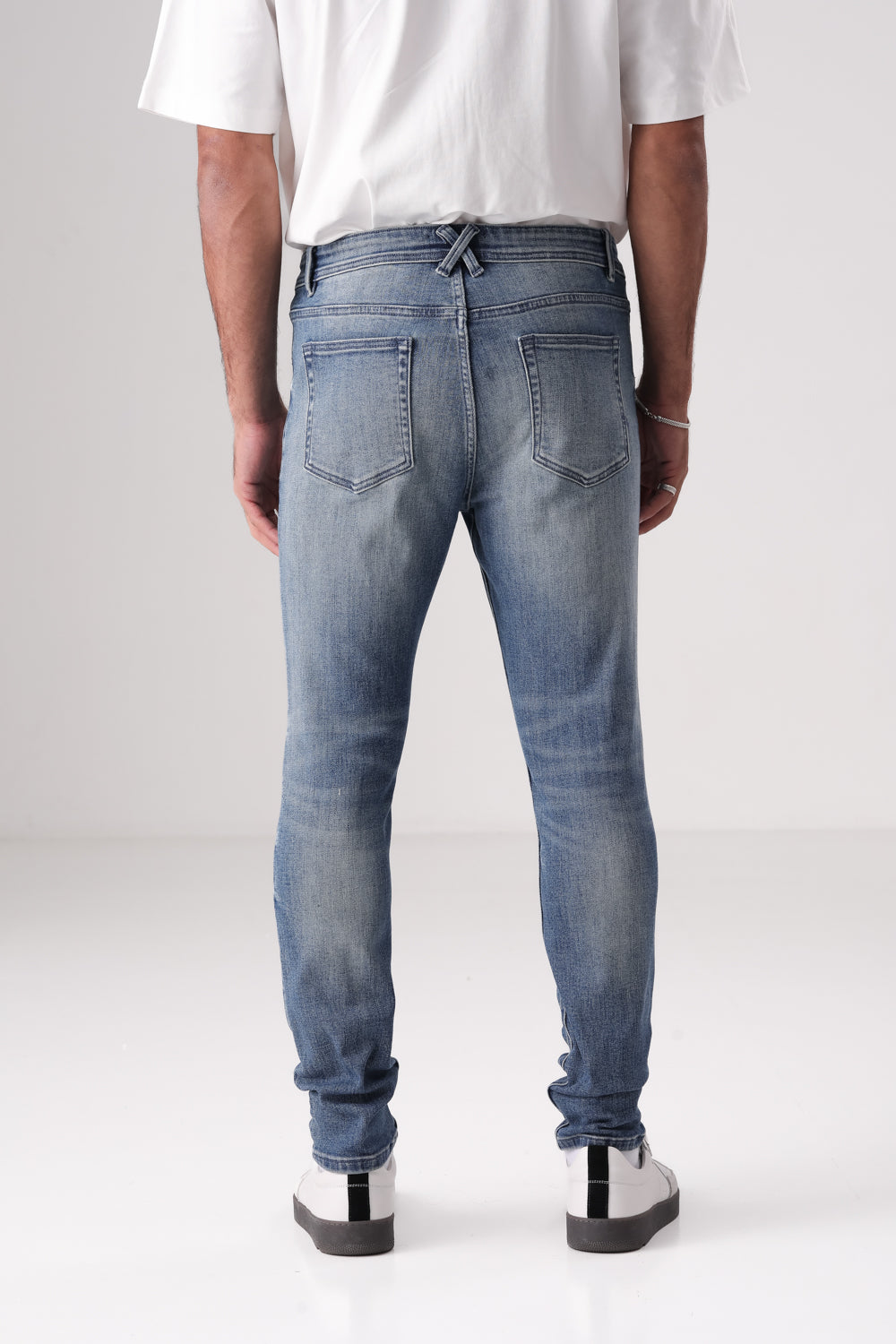 ג'ינס סקיני לגברים