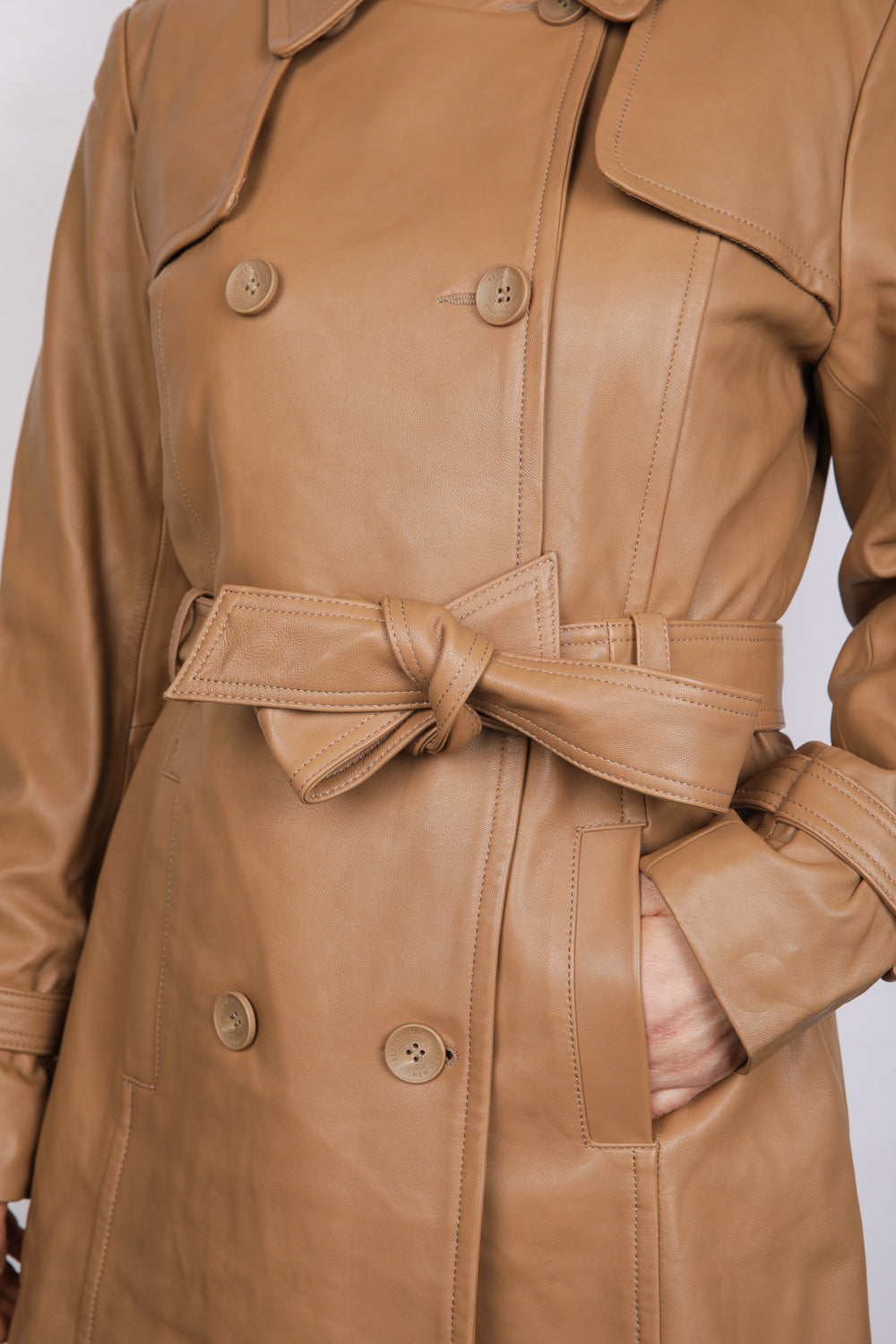 מעיל טרנץ' מעור