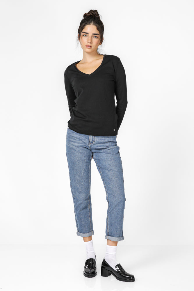 טישירט ארוכה עם מפתח וי | קנת קול