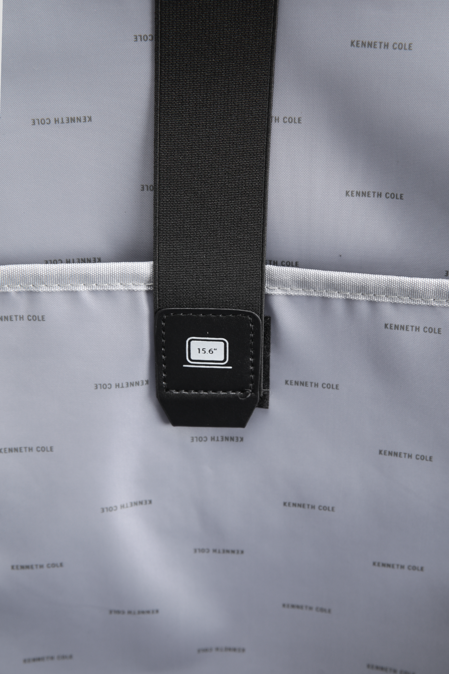 תיק גב לנשיאת מחשב עם טעינה