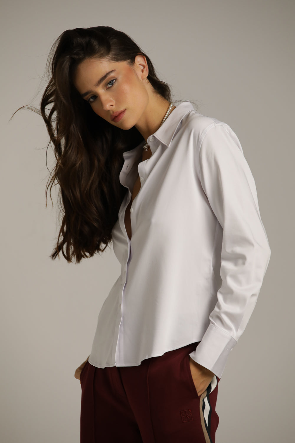 חולצה מכופתרת אלגנטית עם צווארון גדול | קנת קול