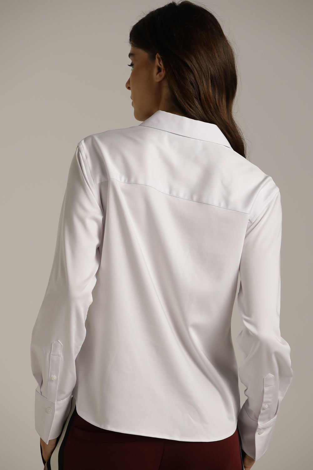 חולצה מכופתרת אלגנטית עם צווארון גדול | קנת קול