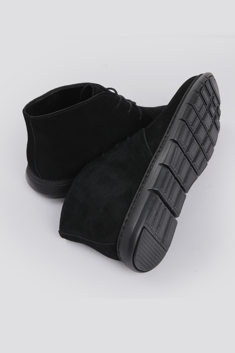 מגפוני זמש לגברים בצבע שחור