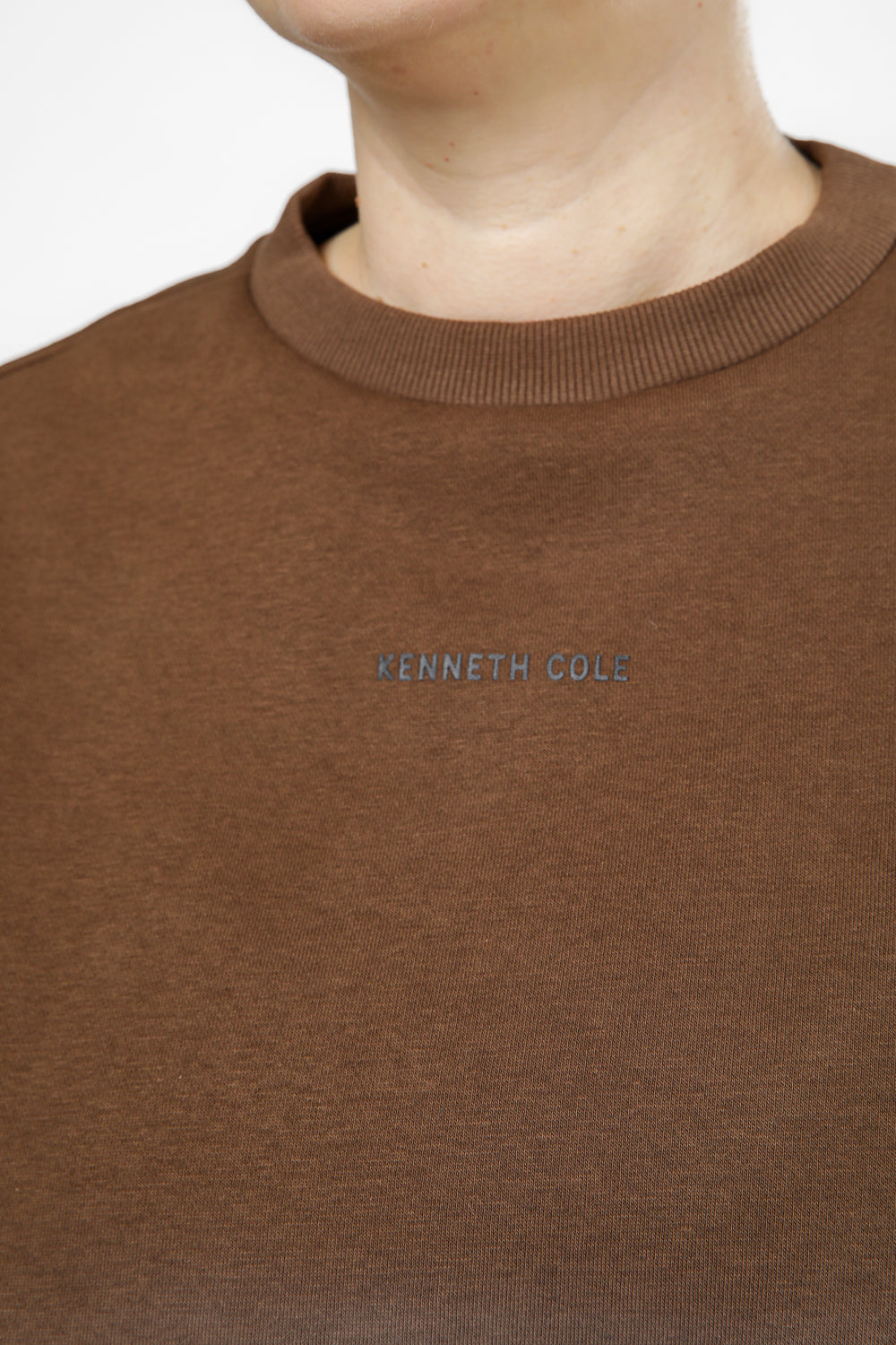 סווטשירט אוברסייז הדפס בגב בצבע קפה