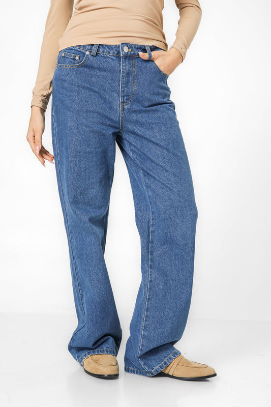 מכנסי ג'ינס בגזרת Bootcut