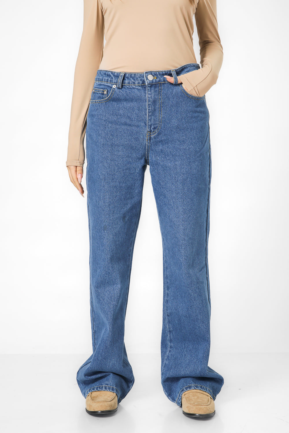 מכנסי ג'ינס בגזרת Bootcut