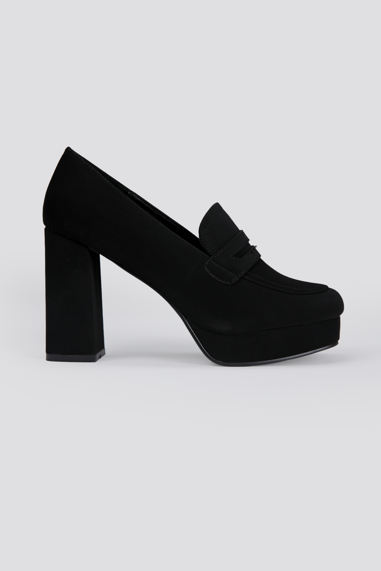 נעלי עקב בסגנון מוקסין | קנת קול