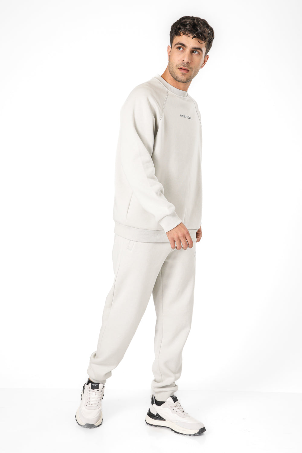 סווטשירט אוברסייז עם הדפס בגב