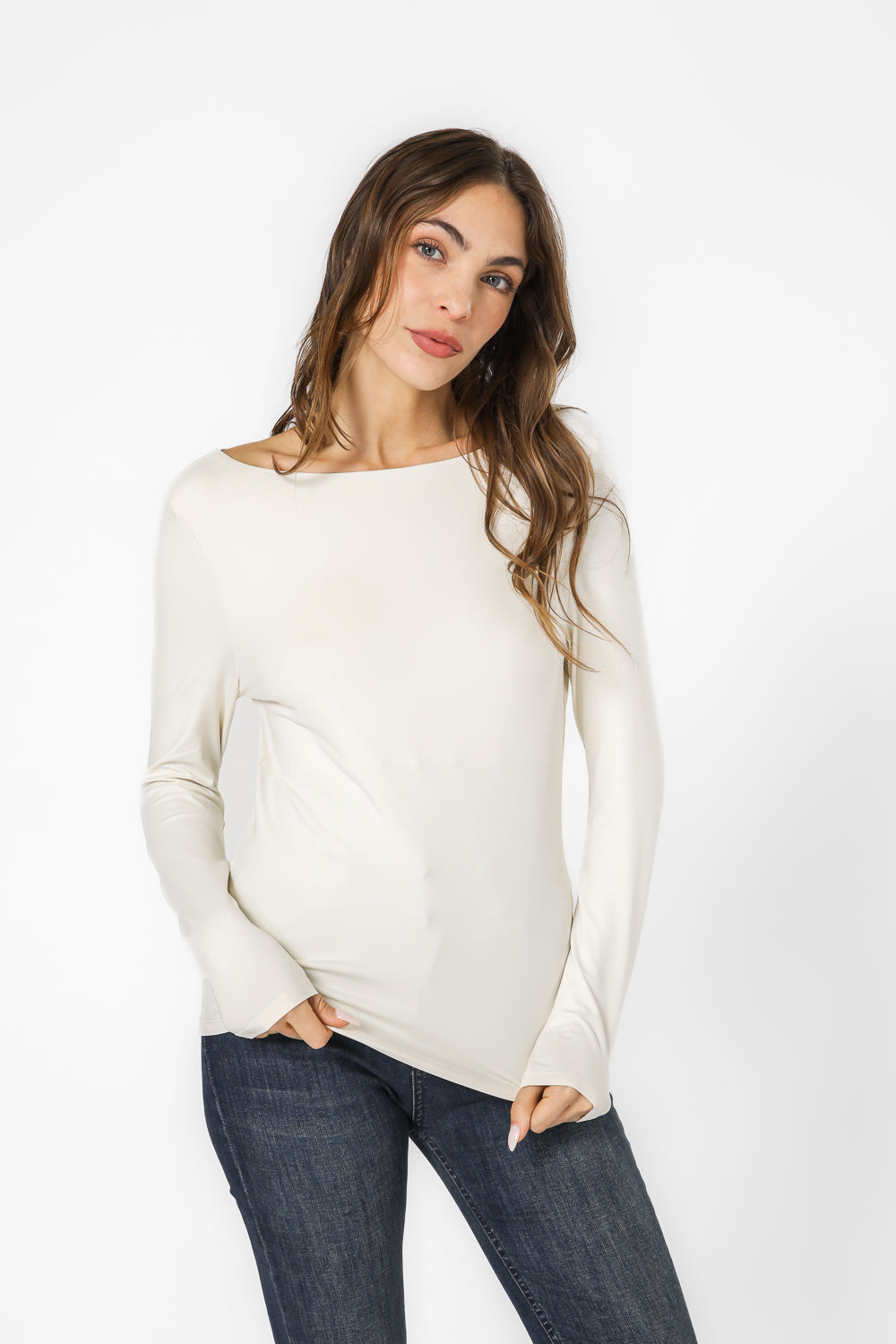 חולצה אלסטית צווארון סירה