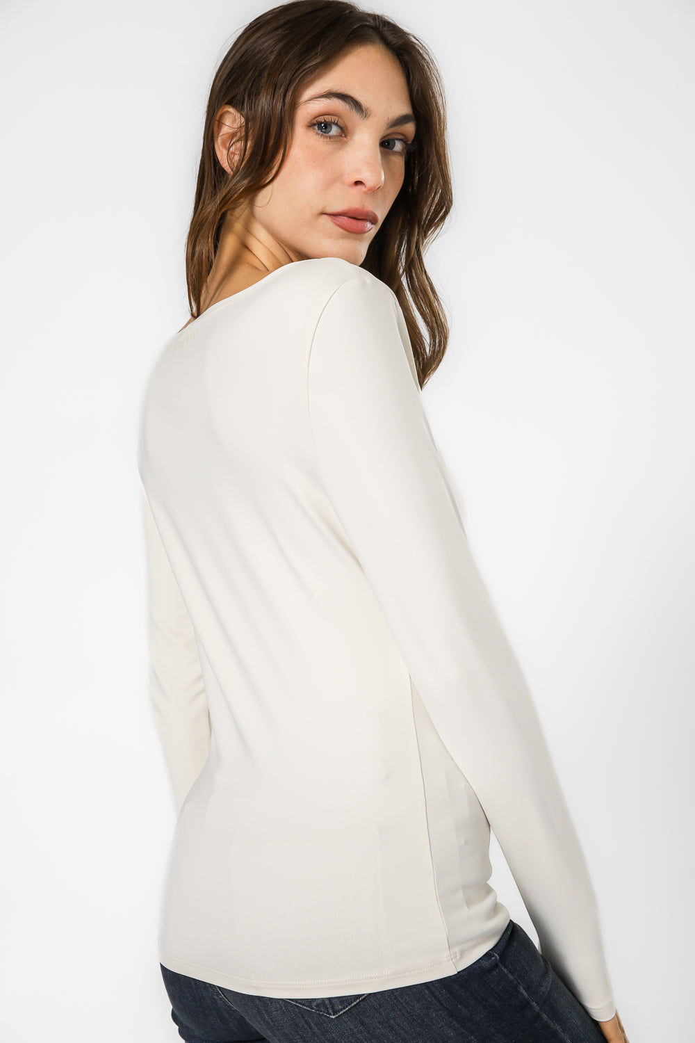 חולצה אלסטית צווארון סירה