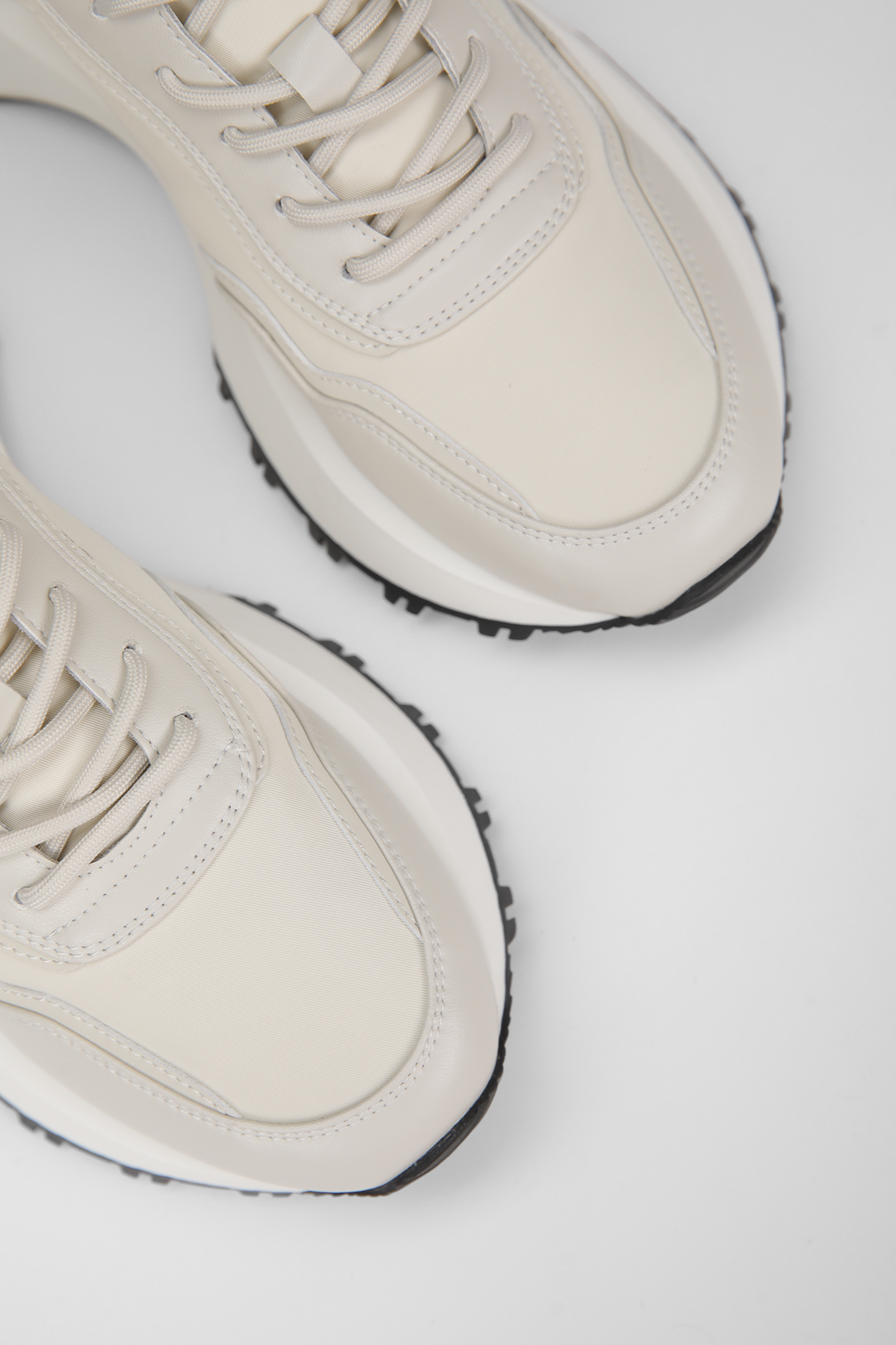 נעלי הליכה עור גברים