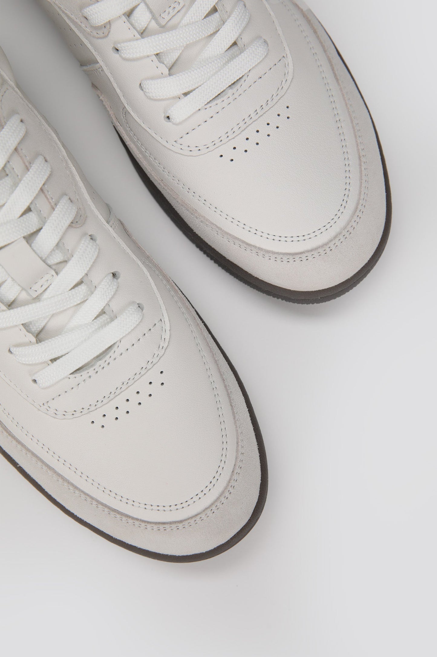 נעלי הליכה עור גברים