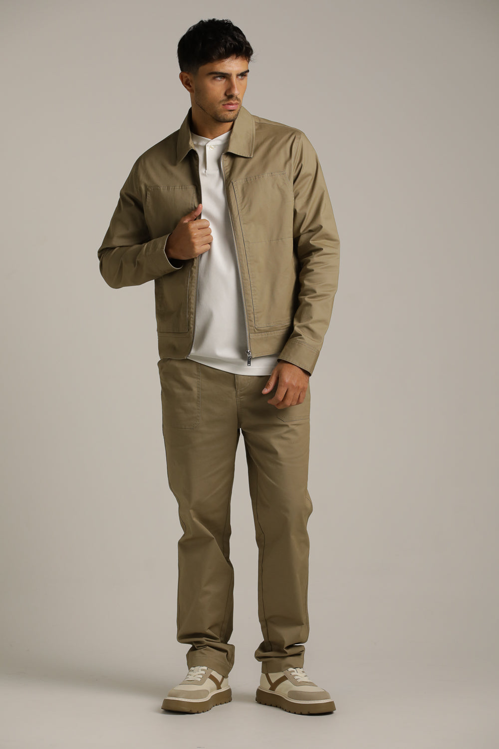 ג'קט באורך מותן בגזרת סלים עם כיסים קדמיים | קנת קול