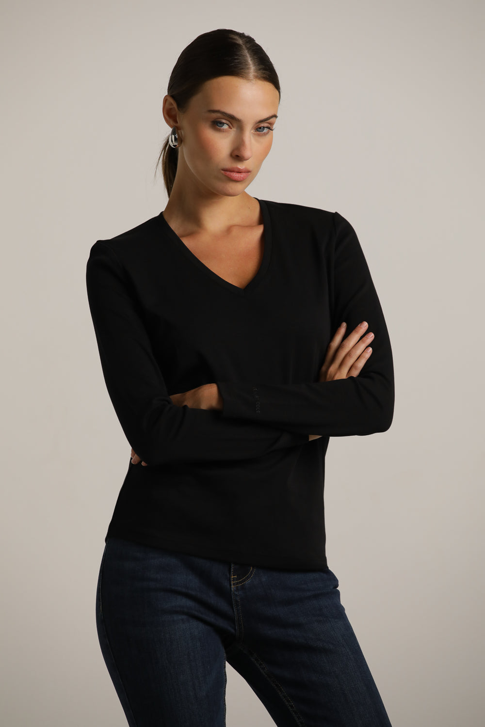 טישרט ארוכה עם צווארון וי  | קנת קול