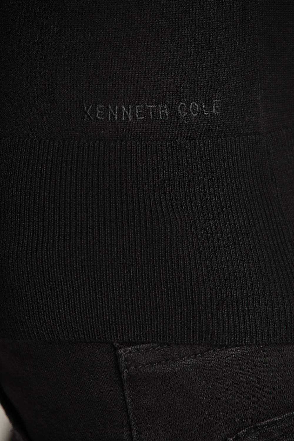 סריג גולף עם שרוול קצר וצווארון גבוה | קנת קול