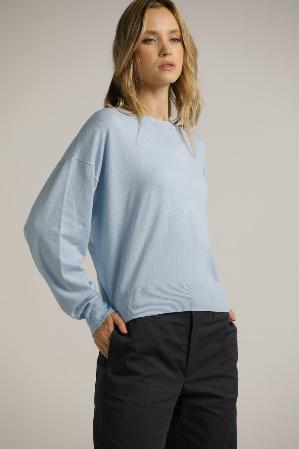 חולצת סריג בגזרת אוברסייז | קנת קול