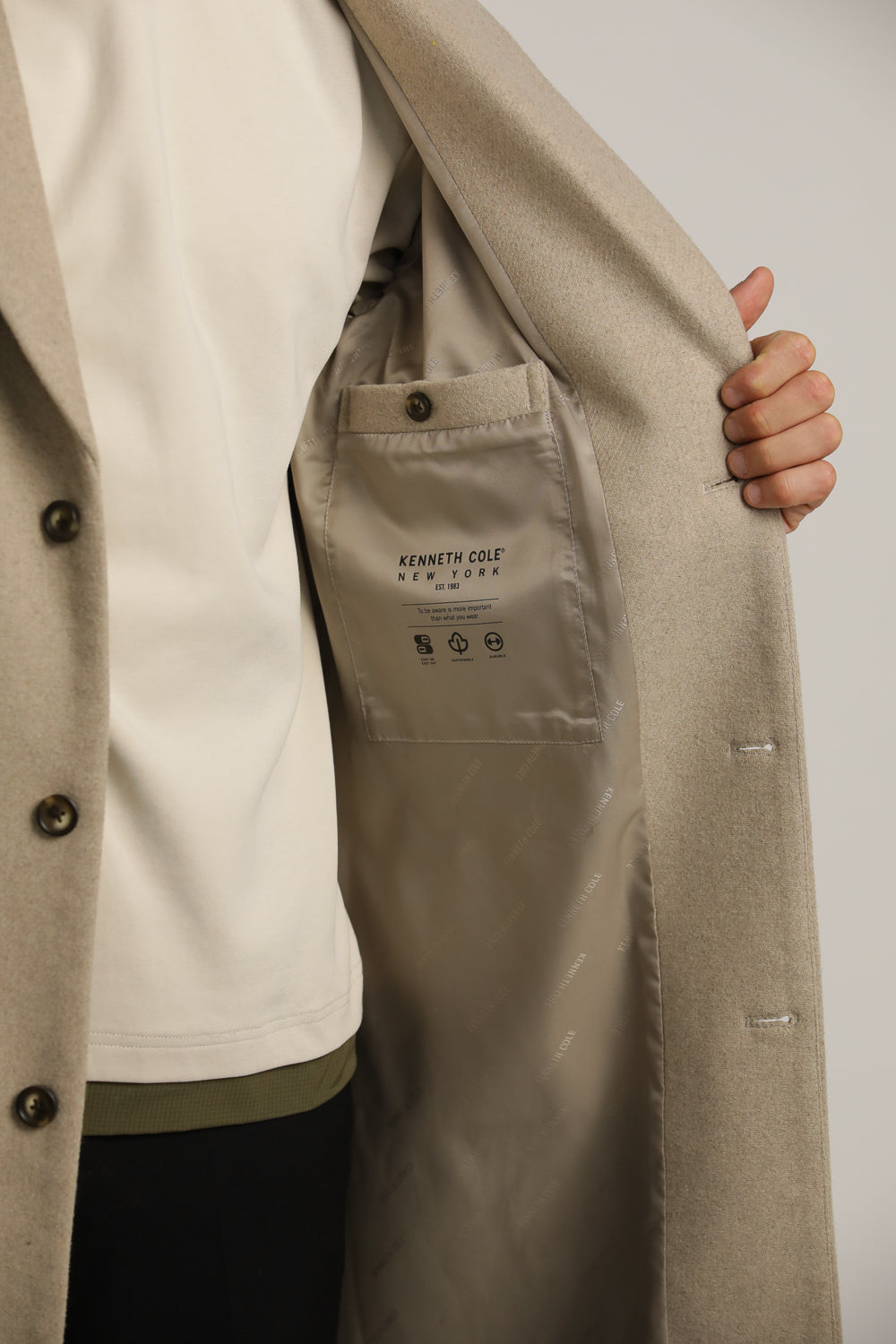 מעיל קלאסי ארוך במראה צמרי | קנת קול