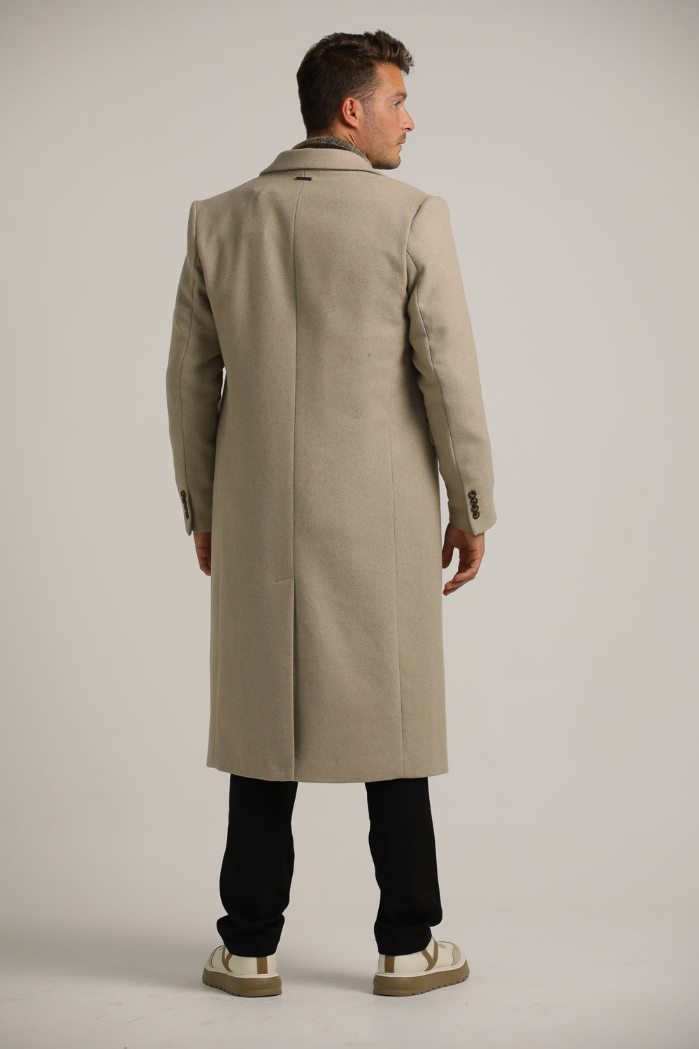 מעיל קלאסי ארוך במראה צמרי | קנת קול