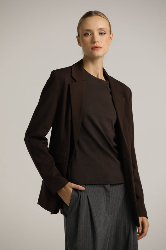 בלייזר מחויט במראה פורמלי | קנת קול