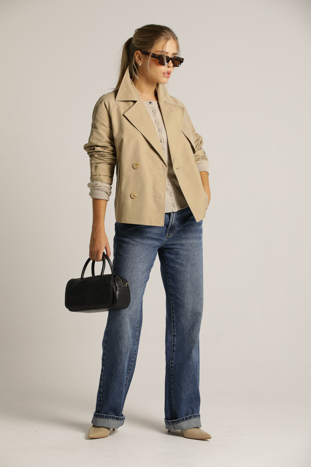 מעיל טראנץ' בגזרה קצרה עם כפתורים כפולים | קנת קול