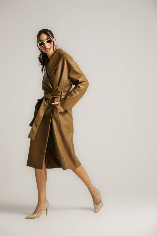 מעיל מעטפת דמוי עור עם חגורה | קנת קול