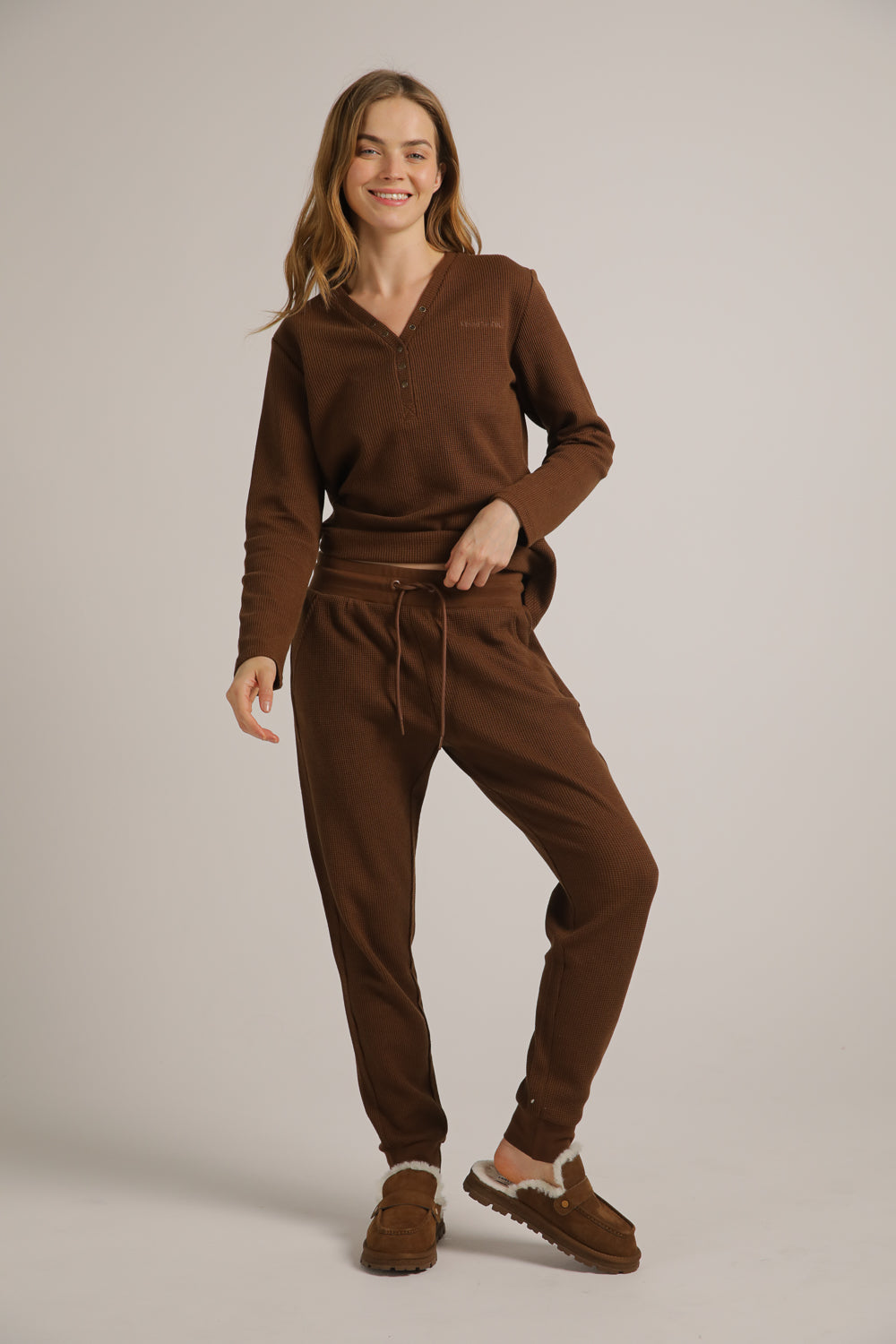 מכנסי ג'וגר בסריגת וואפל | קנת קול