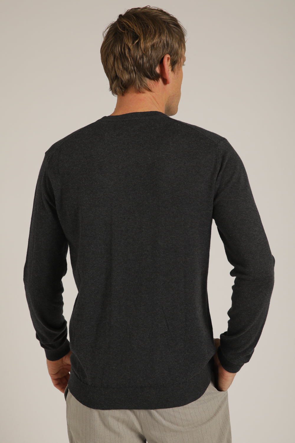 סריג ארוך עם צווארון עגול | קנת קול