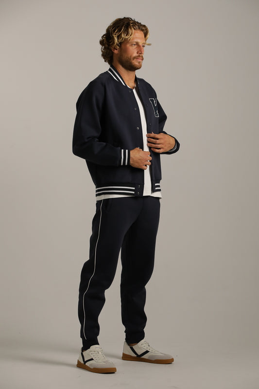 מכנסי ג'וגר בגזרת טייפר עם פס בצד | קנת קול