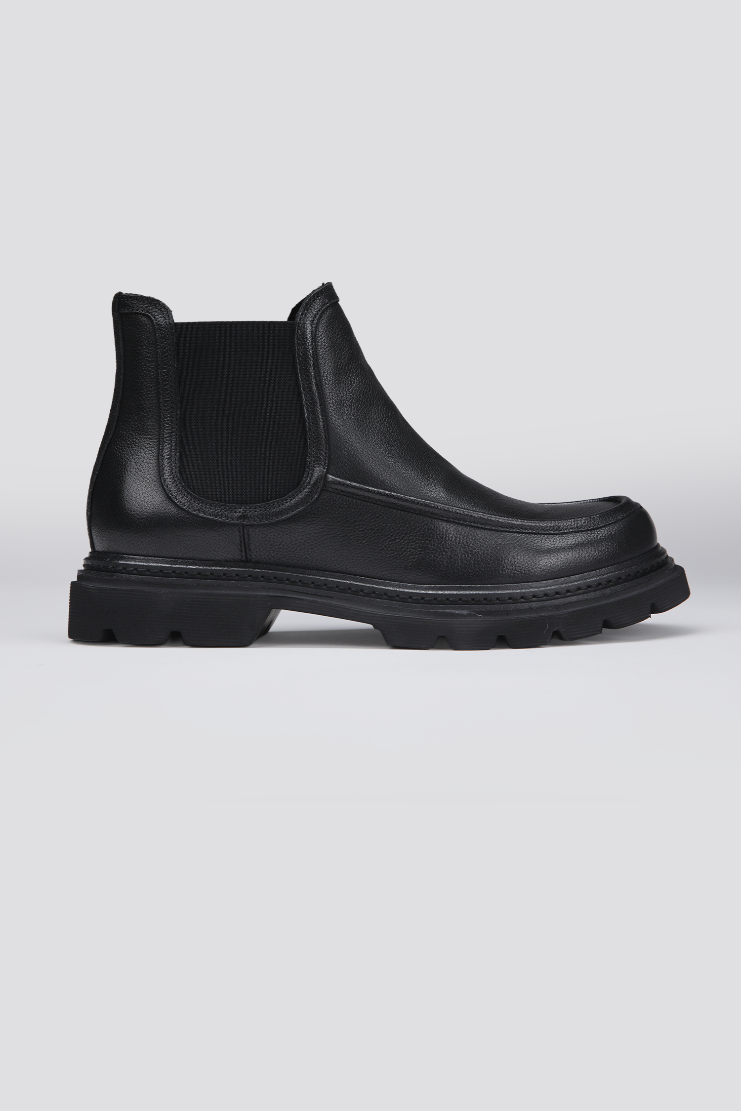 מגפוני עור בסגנון צ'לסי בצבע שחור | קנת קול