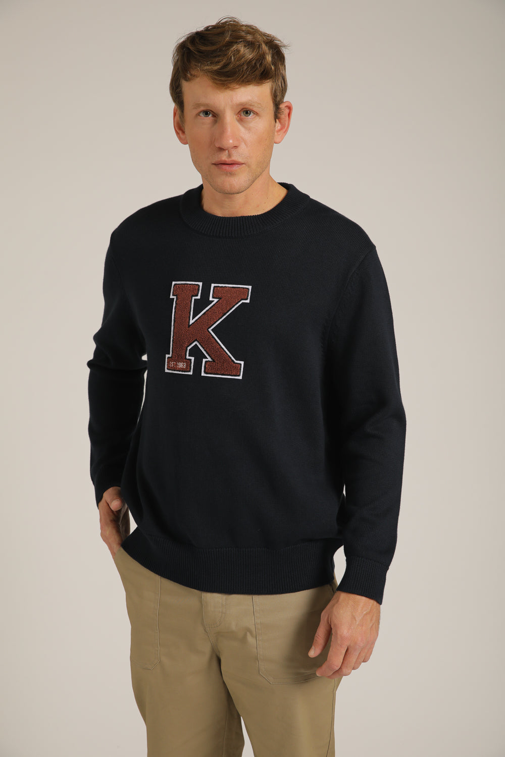 סריג עם פאץ' אות לוגו | קנת קול