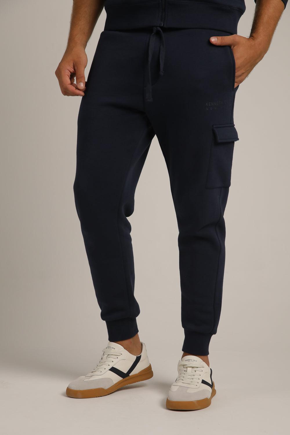 מכנסי טרנינג ארוכים עם הטבעת לוגו | קנת קול