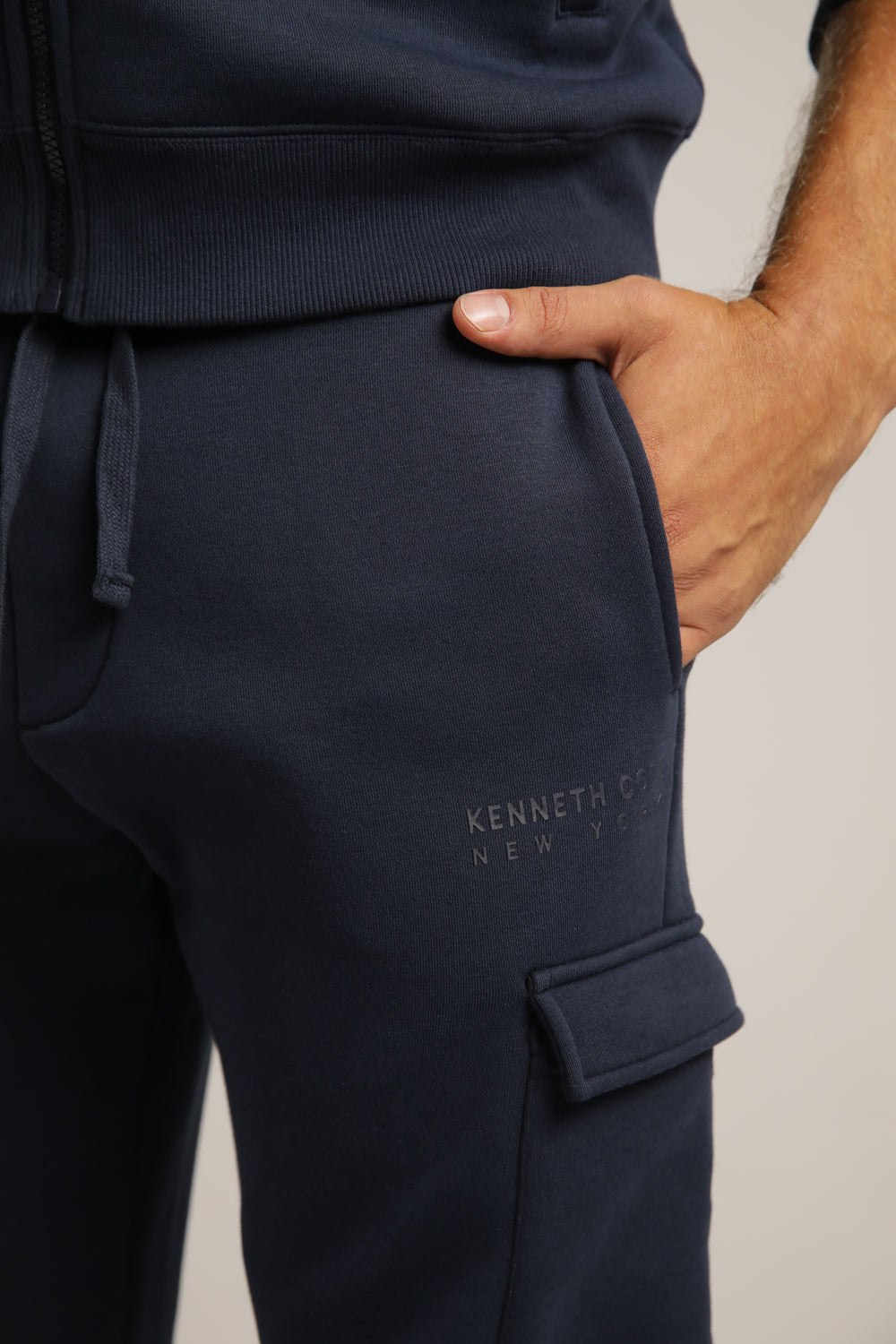 מכנסי טרנינג ארוכים עם הטבעת לוגו | קנת קול