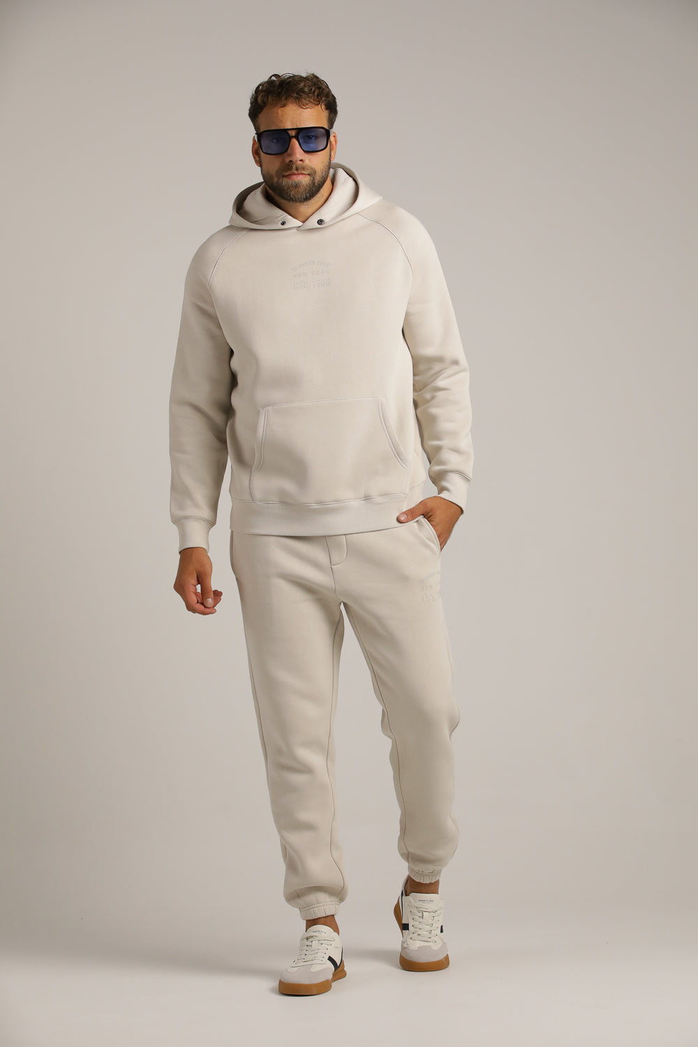 סווטשירט רגלן עם כובע קפוצ'ון | קנת קול