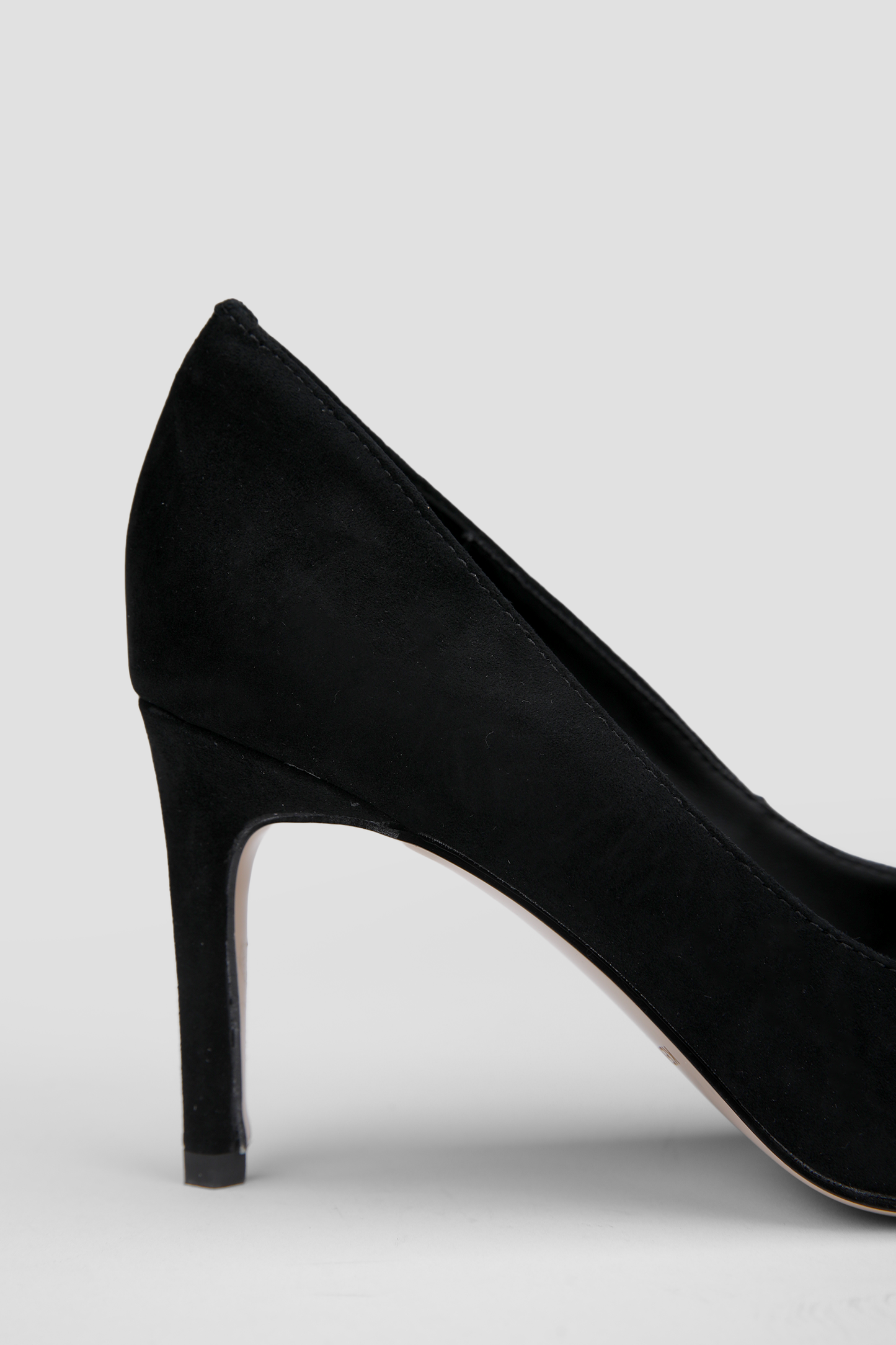 נעלי עקב עם אלמנט פרח | קנת קול