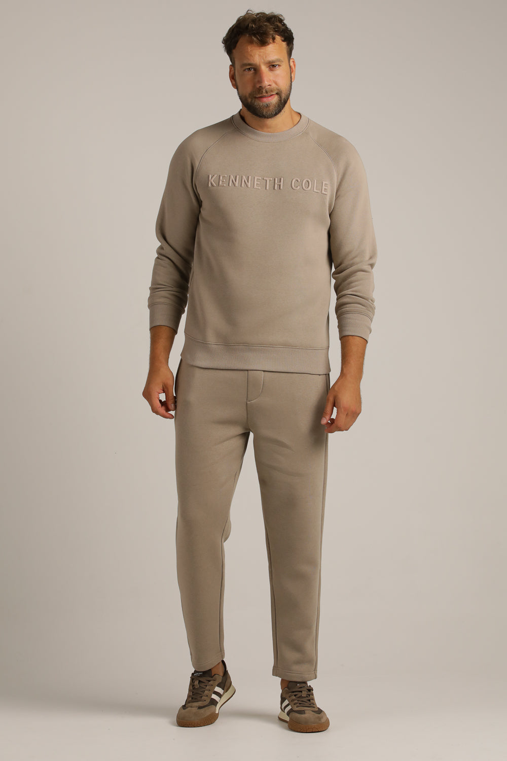 סווטשירט בגזרת רגלן עם לוגו | קנת קול