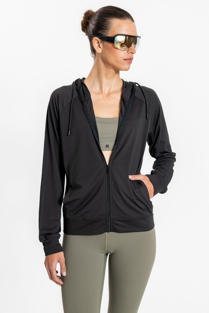 סווטשירט אימון לנשים Raglan בצבע שחור