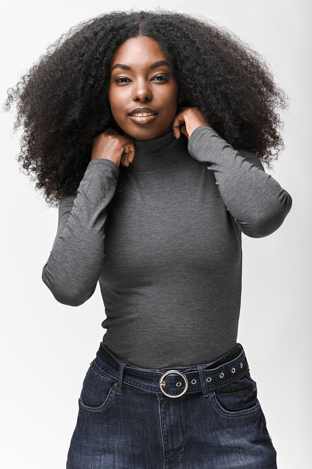 KENNETH COLE - טישירט גולף בצבע אפור - MASHBIR//365