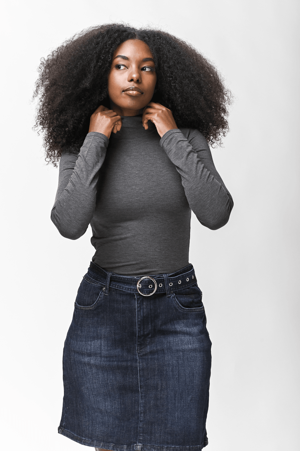 KENNETH COLE - טישירט גולף בצבע אפור - MASHBIR//365