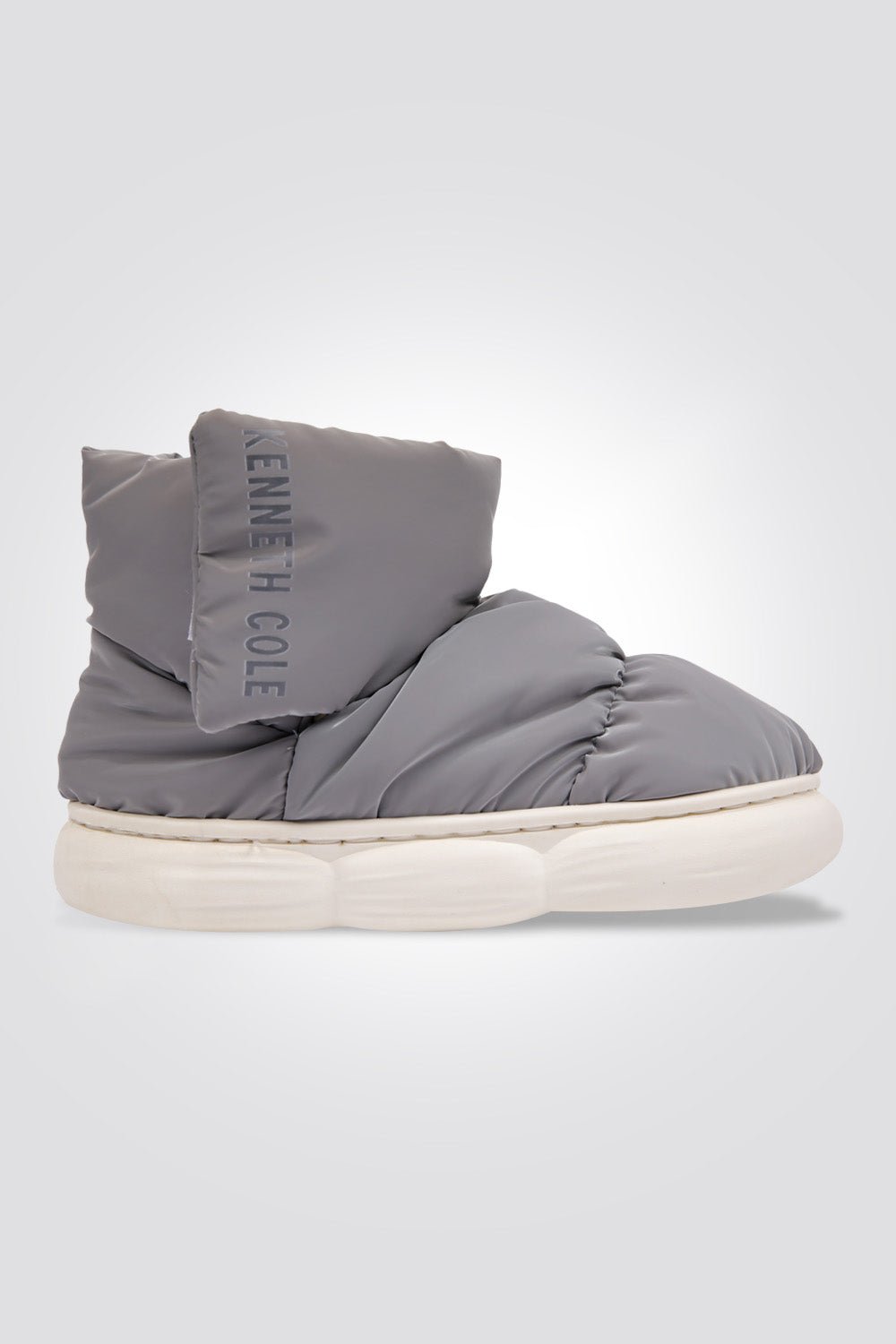 KENNETH COLE - נעלי בית גבוהות לנשים בצבע אפור - MASHBIR//365
