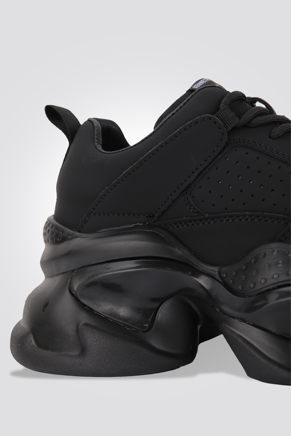 KENNETH COLE - נעלי טריינר לנשים - MASHBIR//365