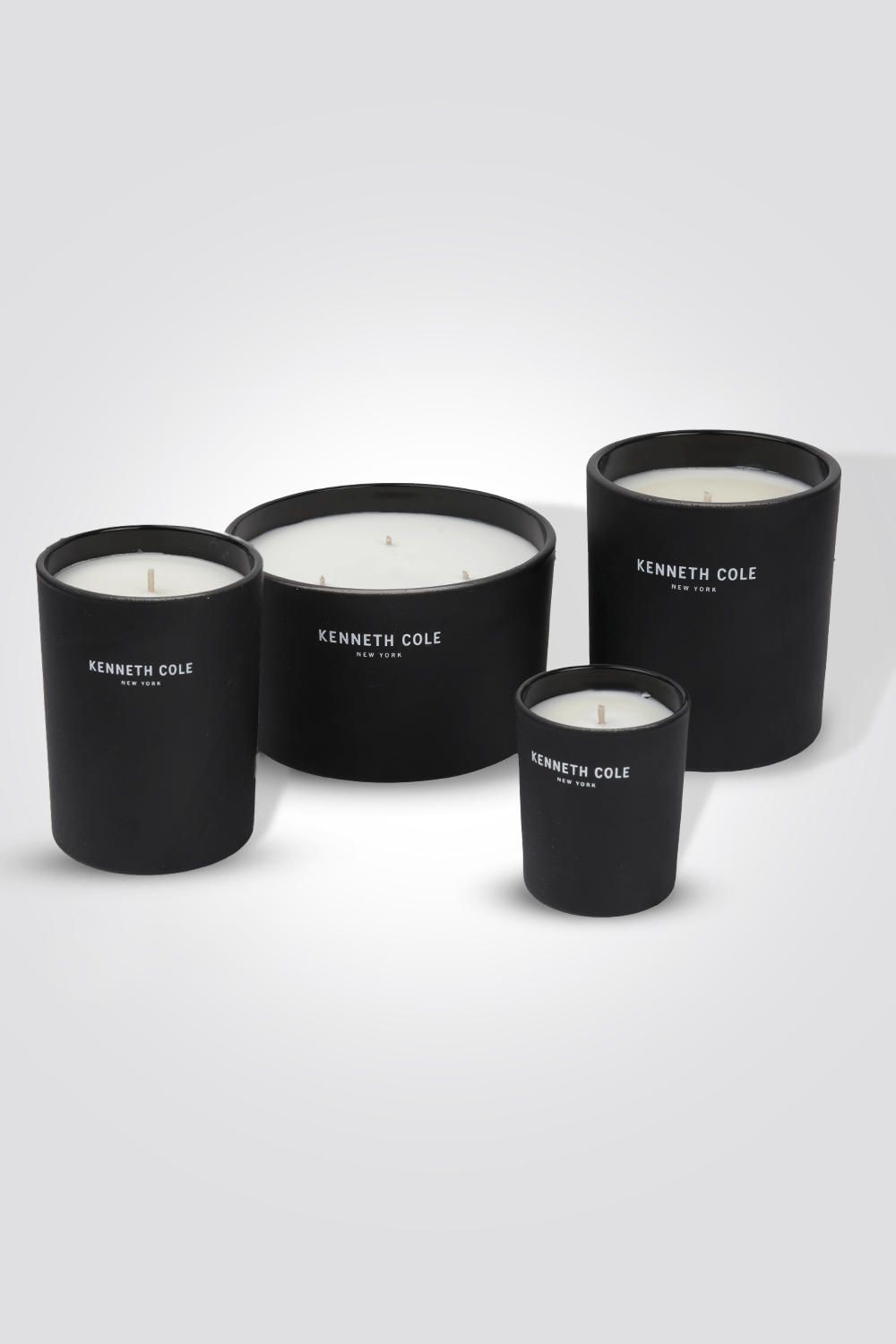 KENNETH COLE - נר ריחני דקורטיבי בריח פיג 550 גר' בצבע שחור - MASHBIR//365