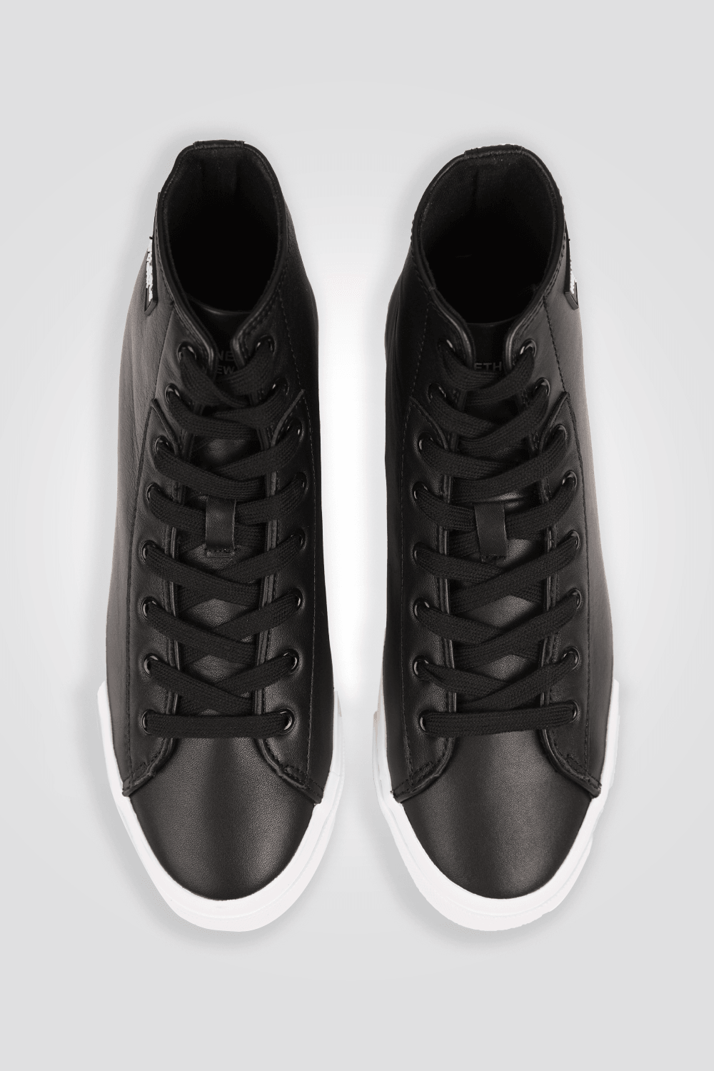 KENNETH COLE - סניקרס HIKER TRAINER בצבע שחור - MASHBIR//365
