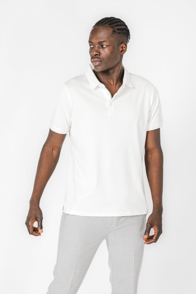 KENNETH COLE - חולצת פולו לגבר בצבע לבן - MASHBIR//365