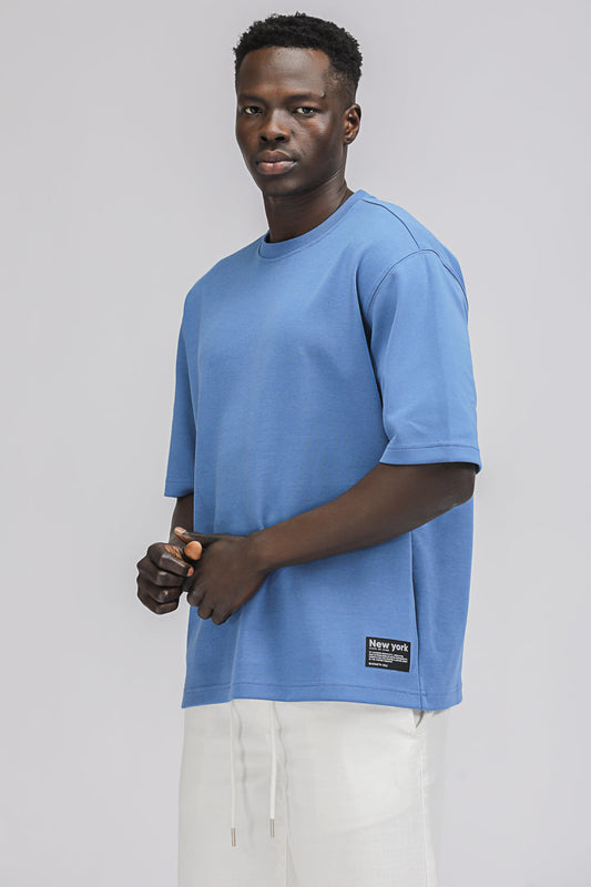 טישירט בגזרה קלאסית עם כיתוב | קנת קול